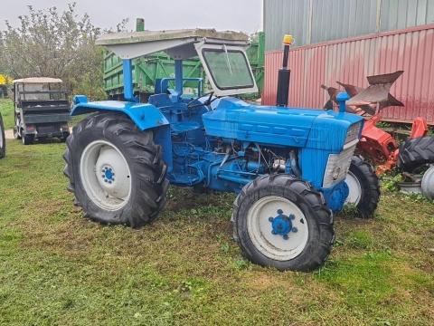 Traktor Ford 2000 Traktor Ford 2000