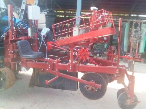 Szőlőültető géphez TRIMBLE TMX-2050 munkagép sorvezető Szőlőültető géphez TRIMBLE TMX-2050 munkagép sorvezető