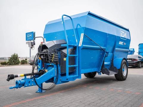 EUROMILK - Puma etetőkocsi - elérhető a Royal Traktornál EUROMILK - Puma etetőkocsi - elérhető a Royal Traktornál