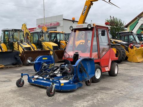 Bucher TM Multi kommunális gép + Iseki THM 3000B fűkasza Bucher TM Multi kommunális gép + Iseki THM 3000B fűkasza