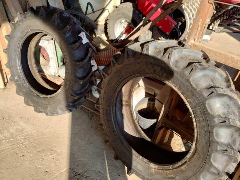 Ceat Farmax 11.2 R24 Ceat Farmax 11.2 R24