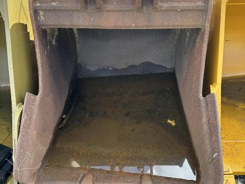 Mélyásókanál Volvo felfogatással