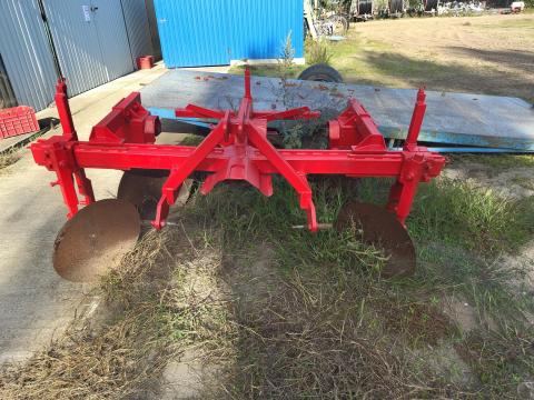 Bakháthúzó spárgára vagy eperre Bakháthúzó spárgára vagy eperre