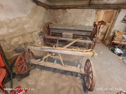 Igásállat vontatású vetőgép Igásállat vontatású vetőgép