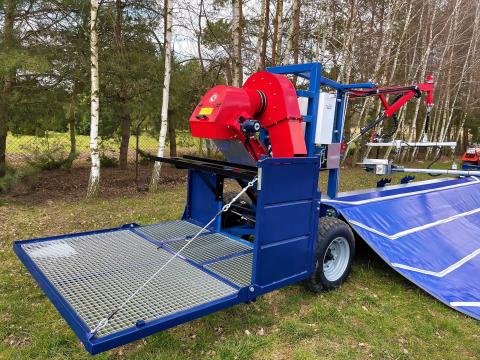 JAGODA G-004 - PONYVÁS RÁZÓGÉP - ROYAL TRAKTOR - PÁLYÁZAT JAGODA G-004 - PONYVÁS RÁZÓGÉP - ROYAL TRAKTOR - PÁLYÁZAT