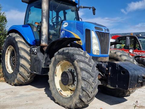 New Holland T8020 New Holland T8020