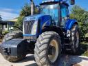 New Holland T8020