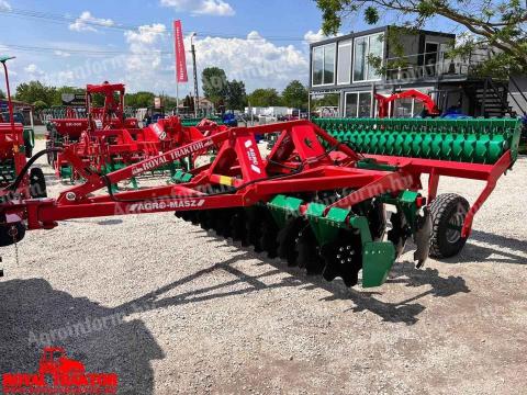 AGROMASZ COLT30 FÉLIG FÜGGESZTETT RÖVIDTÁRCSA AGROMASZ COLT30 FÉLIG FÜGGESZTETT RÖVIDTÁRCSA