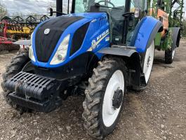 Eladó New Holland T5.100 traktor kevés üzemórával