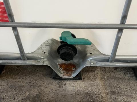 1000 literes IBC-tartály 1000 literes IBC-tartály