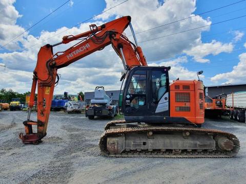 Hitachi ZX225 USLC-5 / 2014 / 12 200 óra / Lízing 20%-tól Hitachi ZX225 USLC-5 / 2014 / 12 200 óra / Lízing 20%-tól