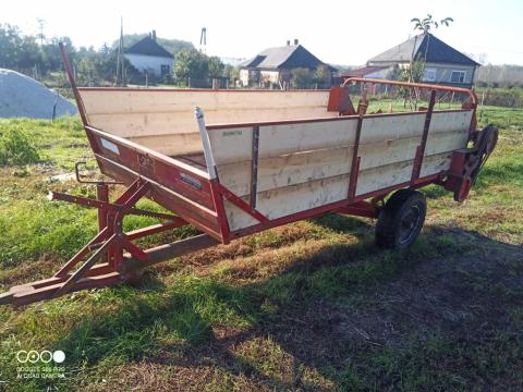 JF AV3 trágyaszóró eladó JF AV3 trágyaszóró eladó