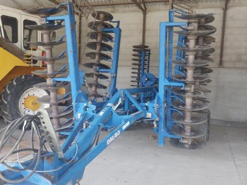 Eladó DAL-BO vontatott tárcsa