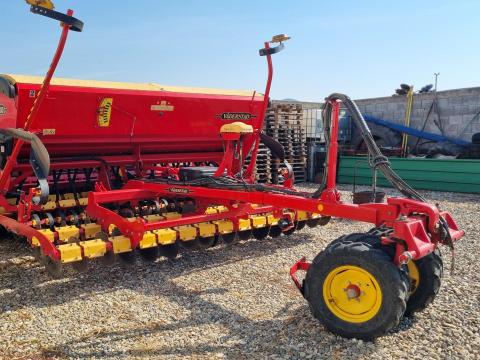 Vaderstad Rapid 400S Vaderstad Rapid 400S