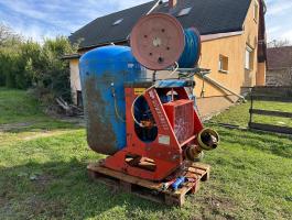 PATERLINI 800/650 traktorhajtású kompresszor pneumatikus metszőollókkal