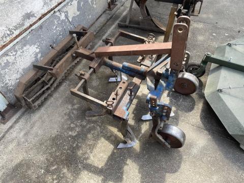 Mezőgazdasági munkagépek kistraktorhoz Mezőgazdasági munkagépek kistraktorhoz