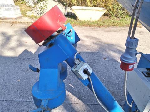 Terménykeverő,  daráló,  zsákoló Terménykeverő,  daráló,  zsákoló