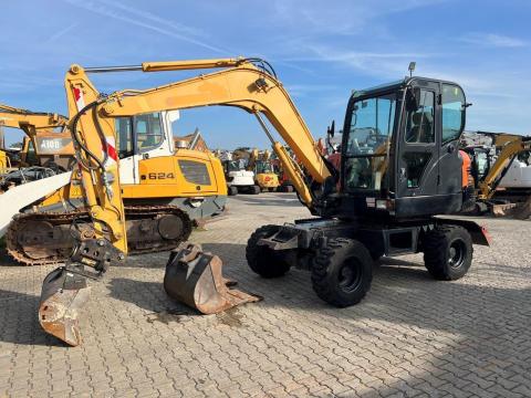 Yanmar B55W-2 / 2011 / 6800 óra / 3 db kanál / Powertilt Yanmar B55W-2 / 2011 / 6800 óra / 3 db kanál / Powertilt