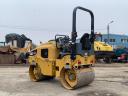 Caterpillar CB22B tandem vibrohenger