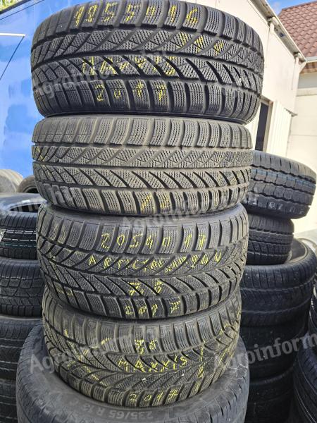 205/40R17 Maxxis 94V,  smatr eleje is van,  185/50R16 újszerű téli gumi