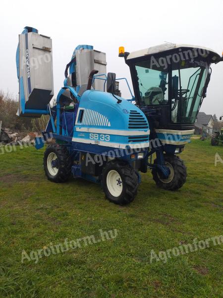 New Holland Brand Sb.33.Szüretelő kombanj