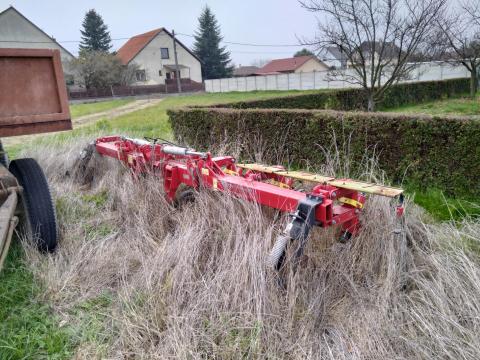 Mezőgazdasági gépek, traktorok, ekék, kombinátorok, pótkocsik Mezőgazdasági gépek, traktorok, ekék, kombinátorok, pótkocsik