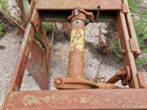 3 fejes váltvaforgatós függeszett eke 3 fejes váltvaforgatós függeszett eke