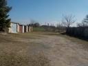 Tapolcán, a Dobó lakótelepen, a legjobb helyen, felújított 18 m²-es kőgarázs eladó