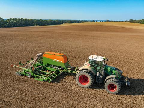Eladó Amazone Cirrus kombinált vetőgépek készletről Eladó Amazone Cirrus kombinált vetőgépek készletről