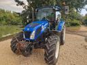 New Holland traktor