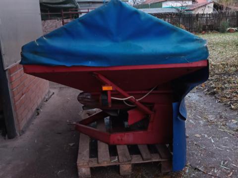 Műtrágyaszóró Műtrágyaszóró