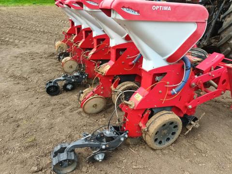 PrecisionPlanting - FurrowForce szemenkénti vetőgép lezáróegység
