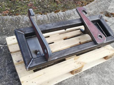 Homlokrakodó váltóadapter / gyorscsatlakozó szett 3300 kg Claas Scorpion, Kramer, Manitou-ra Homlokrakodó váltóadapter / gyorscsatlakozó szett 3300 kg Claas Scorpion, Kramer, Manitou-ra