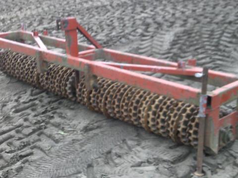 Crosskill 3 méteres rögtörőhenger,  tömörítőhenger,  3 pont függesztett Crosskill 3 méteres rögtörőhenger,  tömörítőhenger,  3 pont függesztett