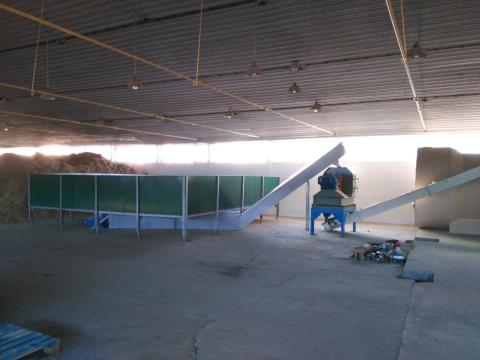 Betároló fűrészporhoz,  faforgácsokhoz Betároló fűrészporhoz,  faforgácsokhoz