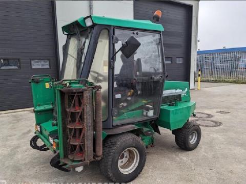 Ransomes Parkway 2250 fűnyírótraktor eladó Ransomes Parkway 2250 fűnyírótraktor eladó