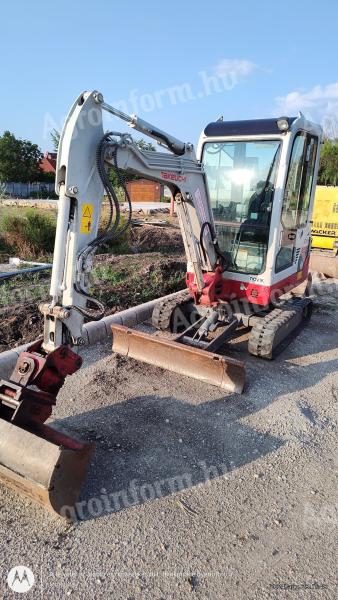 Takeuchi TB219 markoló sok extrával