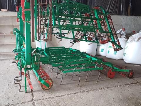 Kombinátor Kombinátor