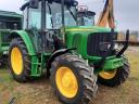 John Deere 6320 homlokrakodóval friss vizsga