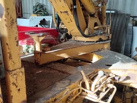 Markoló vontatott Markoló vontatott