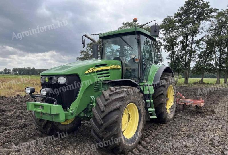 Vásárolnék John Deere 20-as szériás traktort 7720 7820 7920