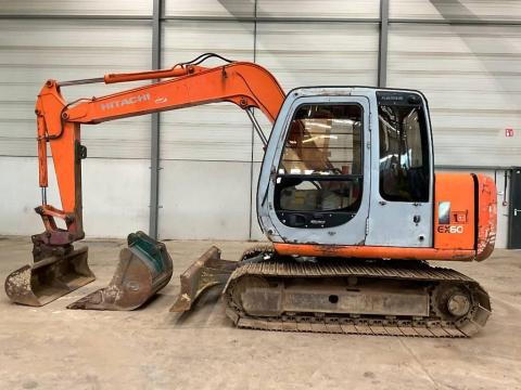 Hitachi EX60-5 / 1998 / 7250 óra / 2 db kanál