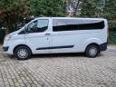 FORD TRANSIT CUSTOM - 9 személyes kisbusz