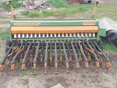 Eladó Amazone D7 vetőgép Eladó Amazone D7 vetőgép
