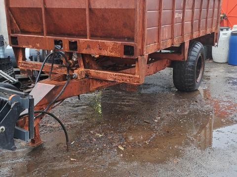 Trágyaszóró T06 Trágyaszóró T06