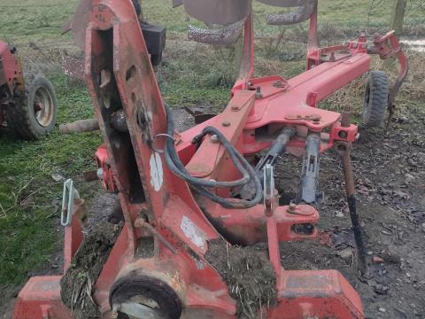 Váltvaforgatós eke eladó