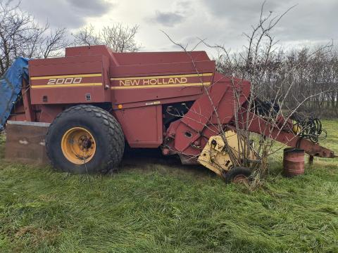 New Holland kockabálázó New Holland kockabálázó