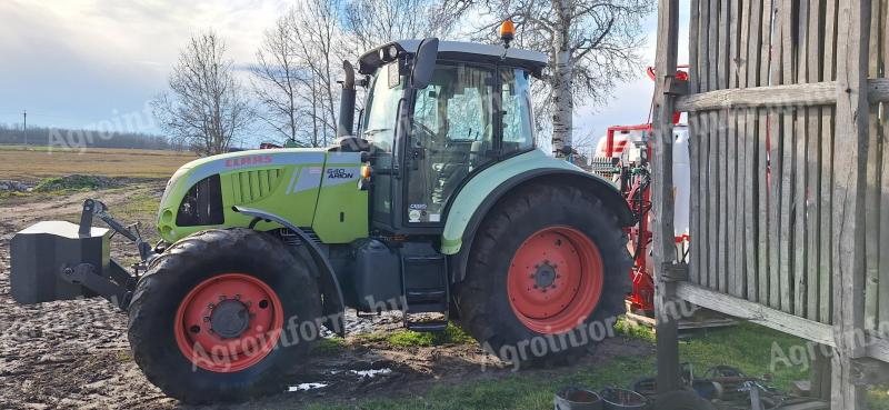 Claas Arion 640