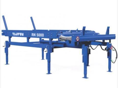 Tajfun RN 5000 S láncos hajtású rönkasztal Tajfun RN 5000 S láncos hajtású rönkasztal