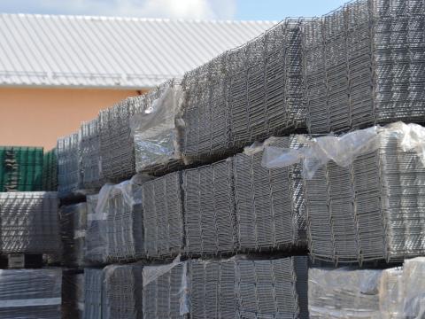 3D táblás kerítés panel, vadháló, drótfonat, drótháló, oszlop, kapu, huzal 3D táblás kerítés panel, vadháló, drótfonat, drótháló, oszlop, kapu, huzal